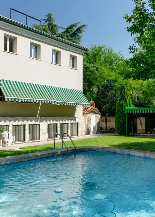 Piscina Mac La Piovera Menor Escala