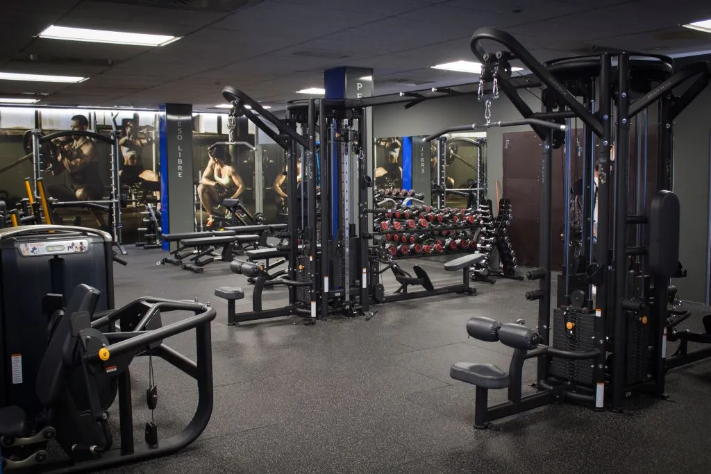 Sala Fitness Gimnasio AQA