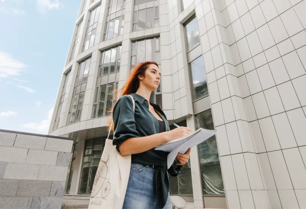 Diferencia entre colegio mayor y residencia de estudiantes
